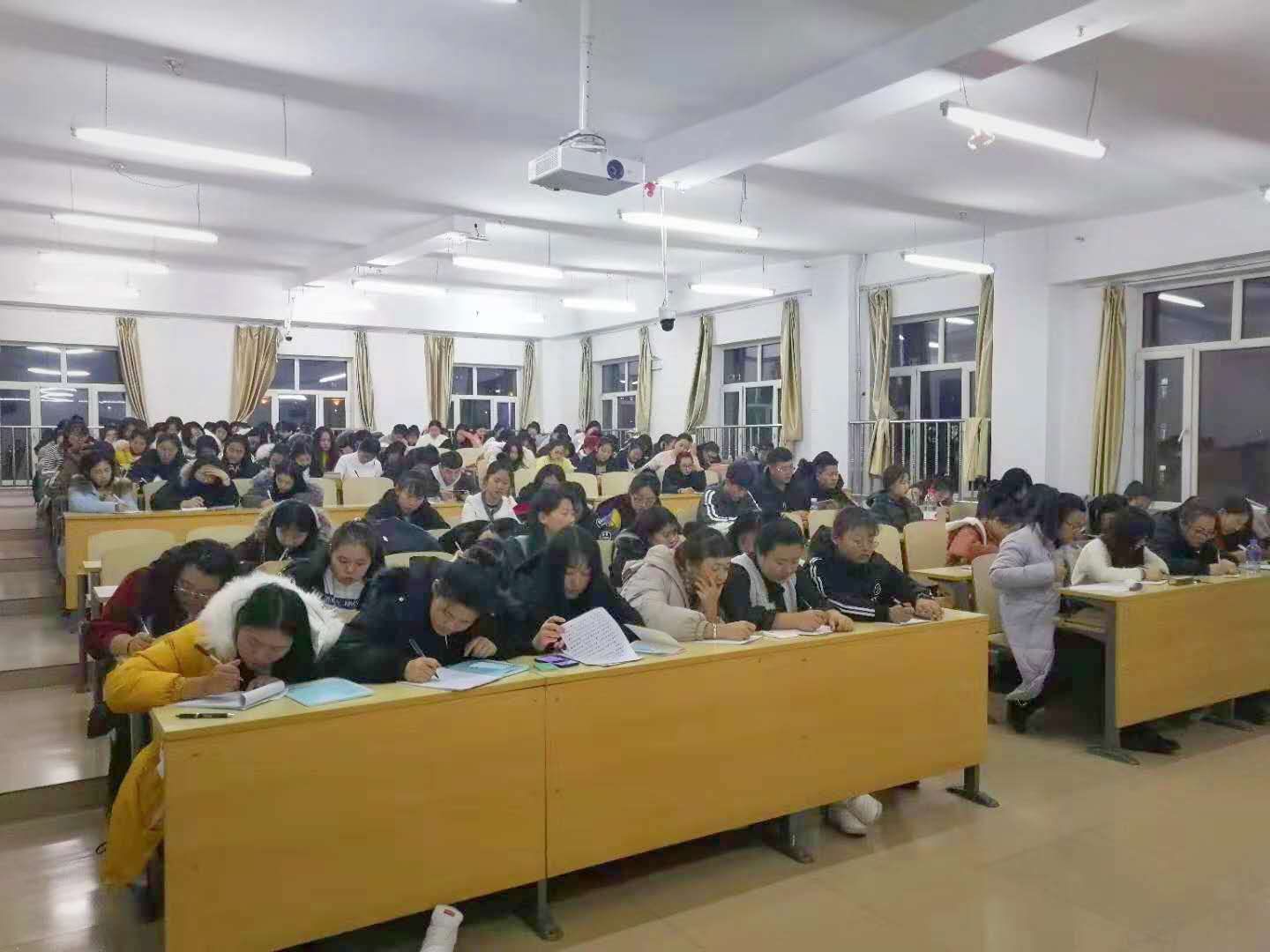 20181205144911_12469.jpg 微信图片_20181204100410.jpg